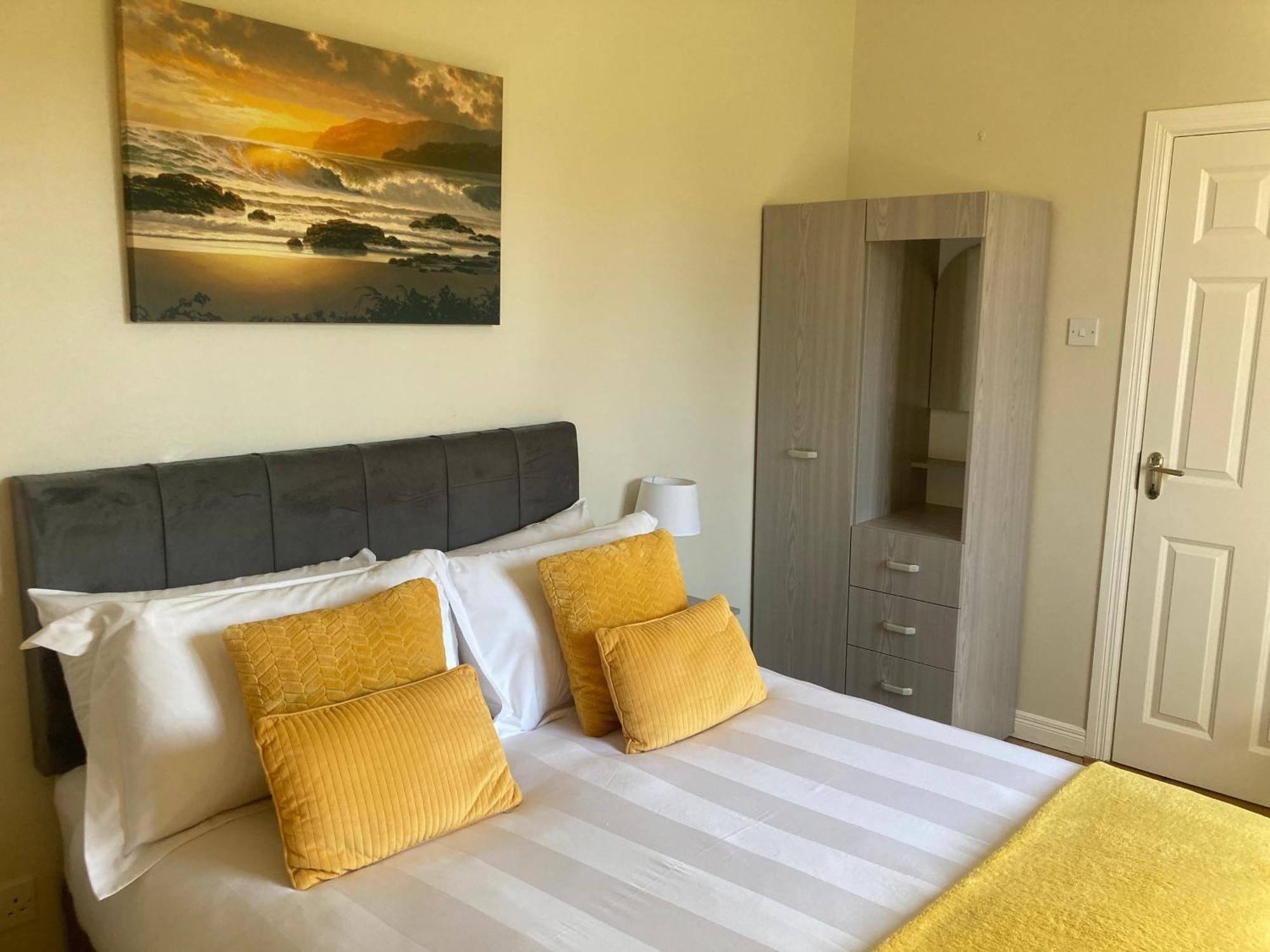 Steeple View B&B Guesthouse Donegal - Newly Renovated In 2023 Ballybofey Exterior photo